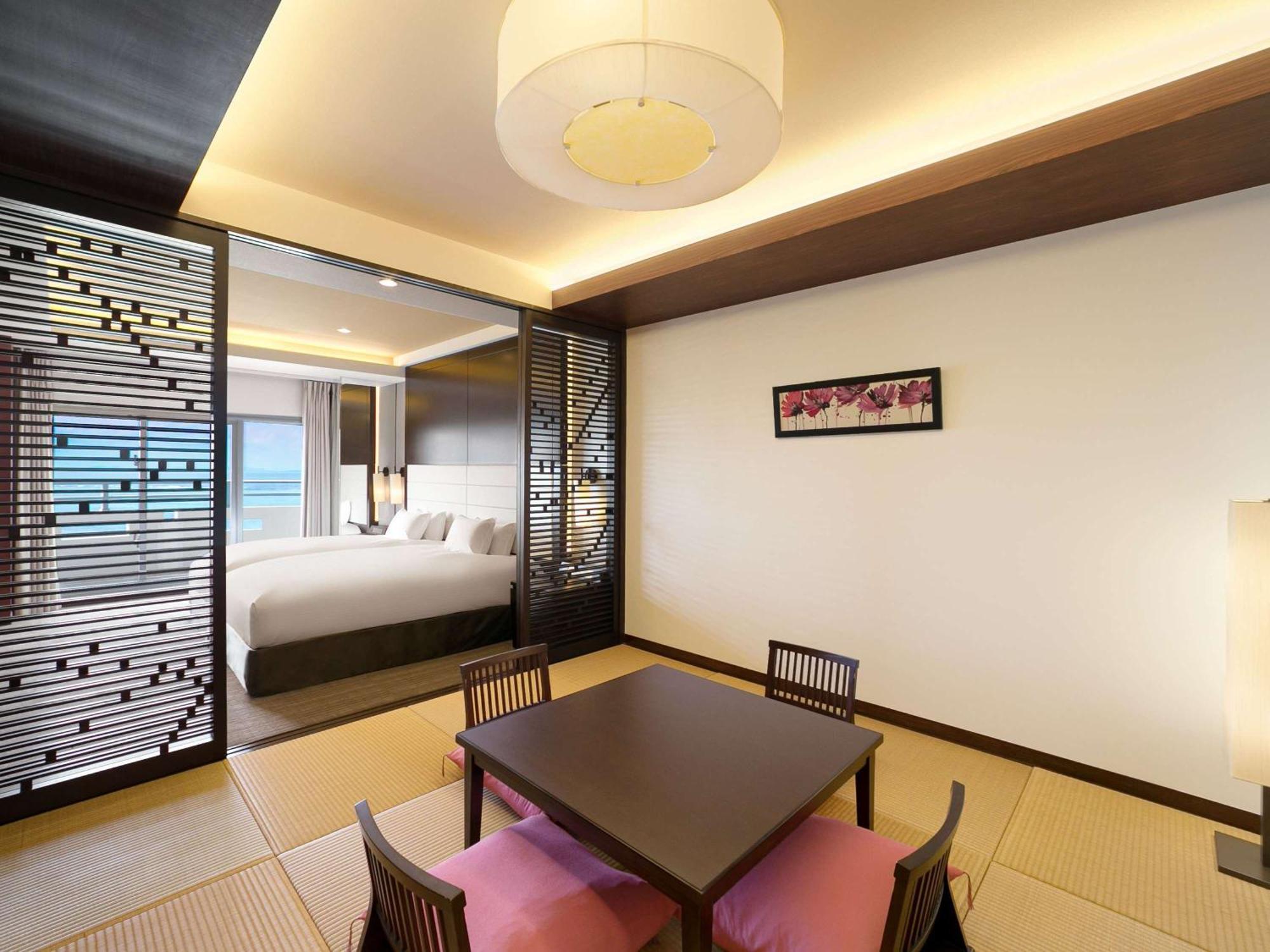 Grand Mercure Okinawa Cape Zanpa Resort Йомитан Экстерьер фото